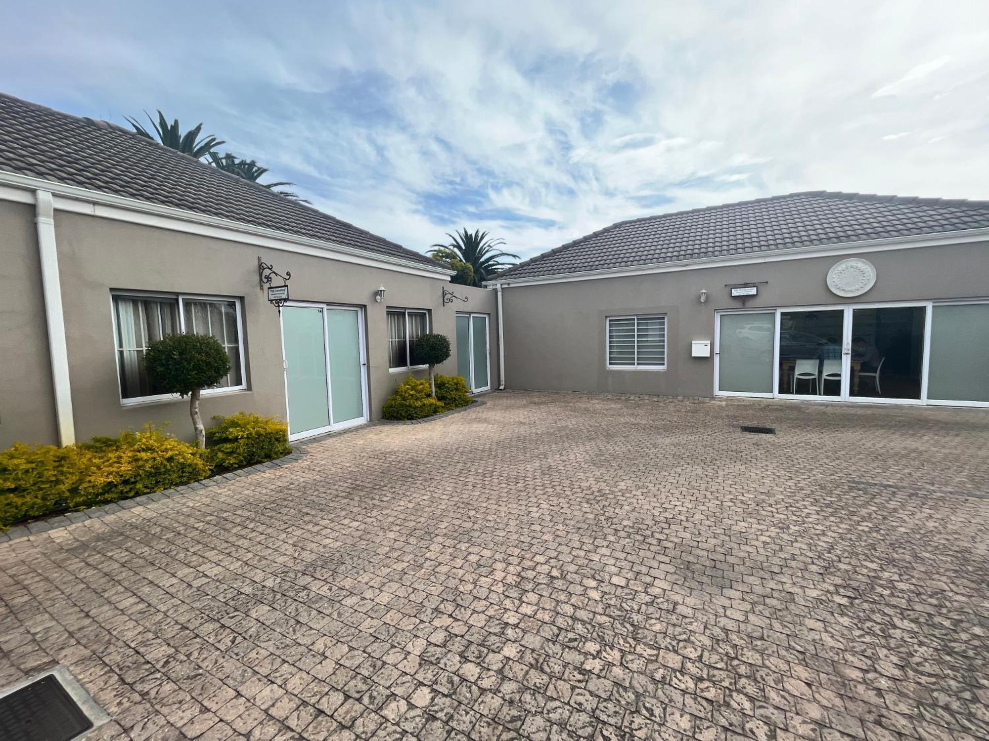 Somerset West Garden Apartments 2 외부 사진