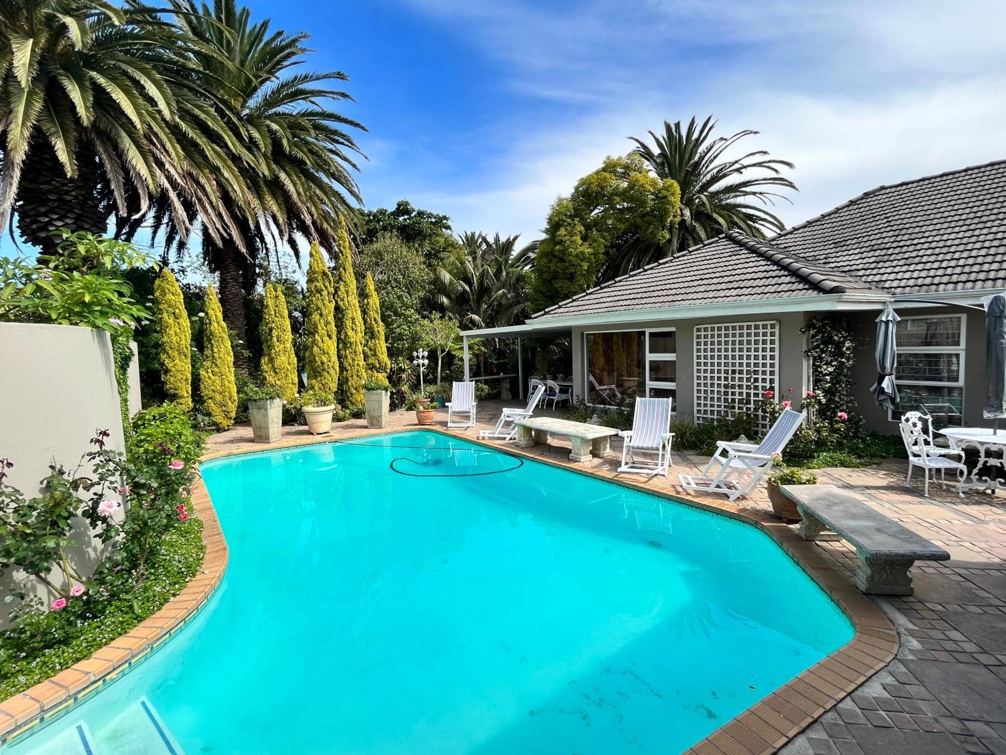 Somerset West Garden Apartments 2 외부 사진