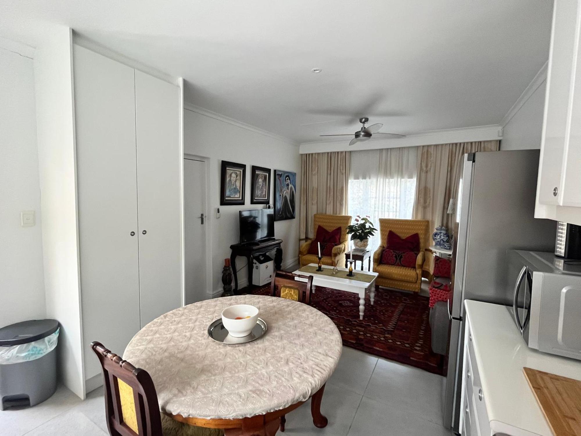 Somerset West Garden Apartments 2 외부 사진
