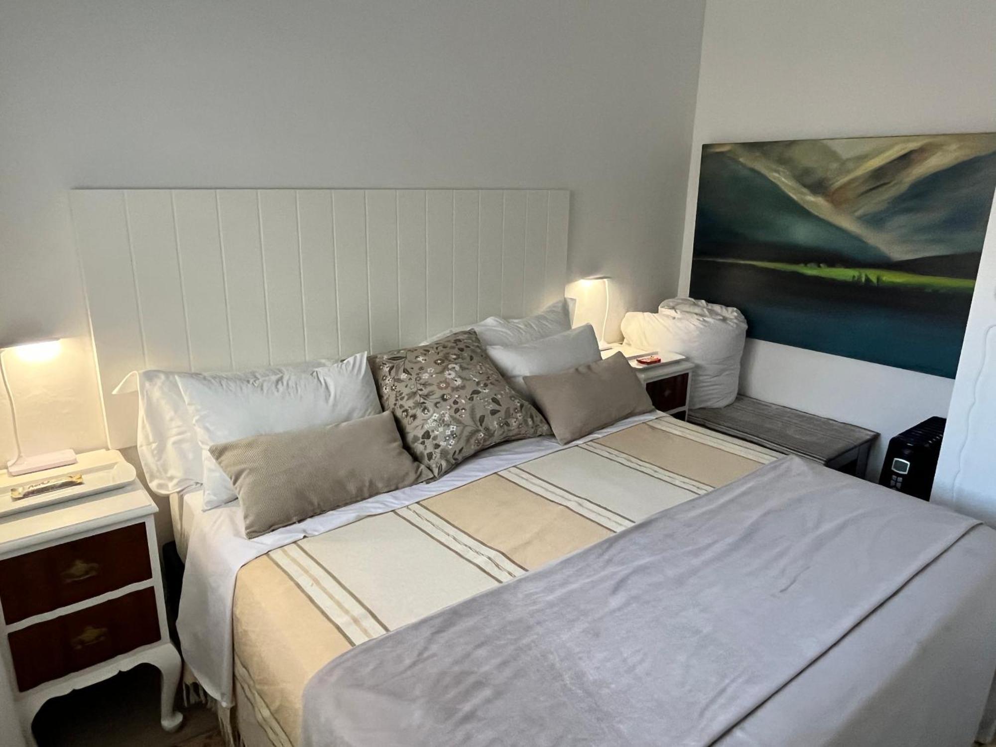 Somerset West Garden Apartments 2 외부 사진