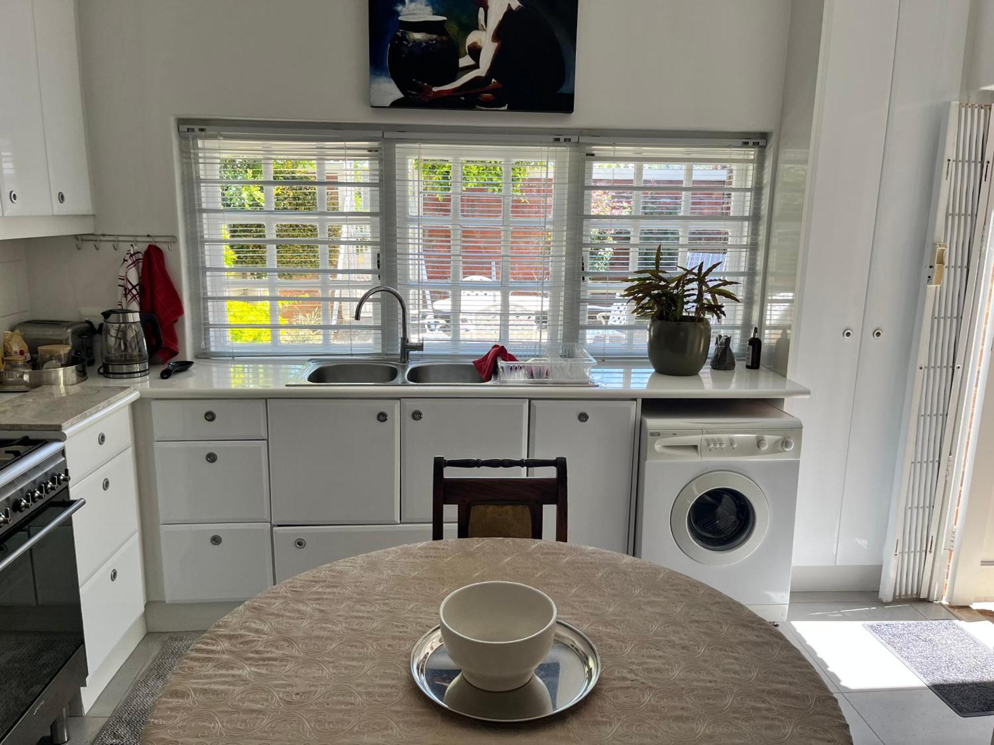Somerset West Garden Apartments 2 외부 사진